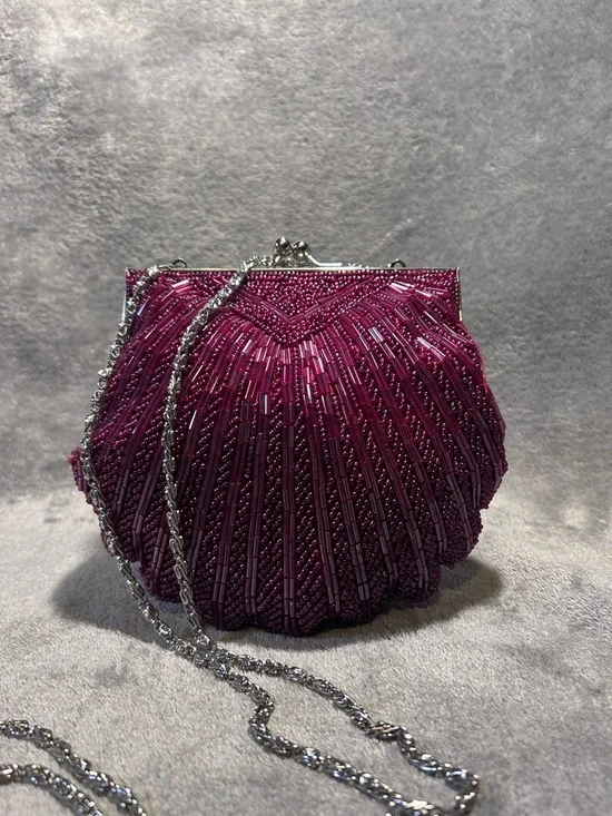 Retro Mini Purple Beaded Shell Bag on Silver Chain - Picture 2 of 13